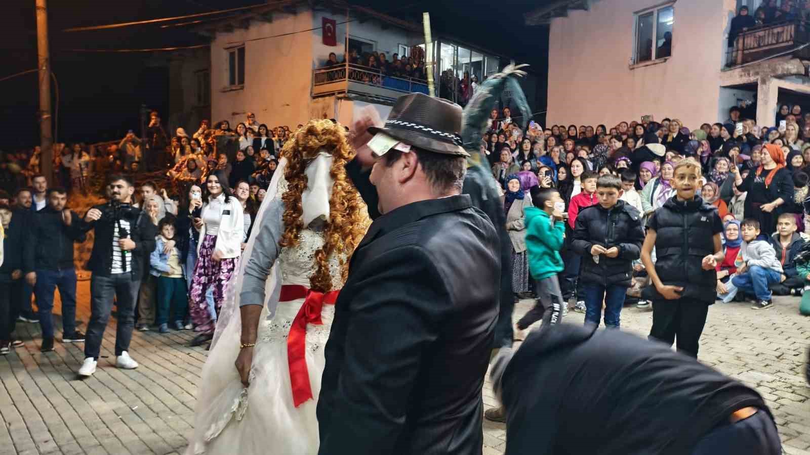 Sındırgı’da Hıdırellez coşkusu 6 sindirgida hidirellez coskusu 2 huQjMpad