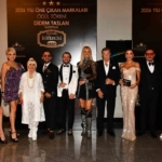 sinema-ve-sanat-dunyasinin-duayenleri-odullendirildi-7E85KC81.jpg