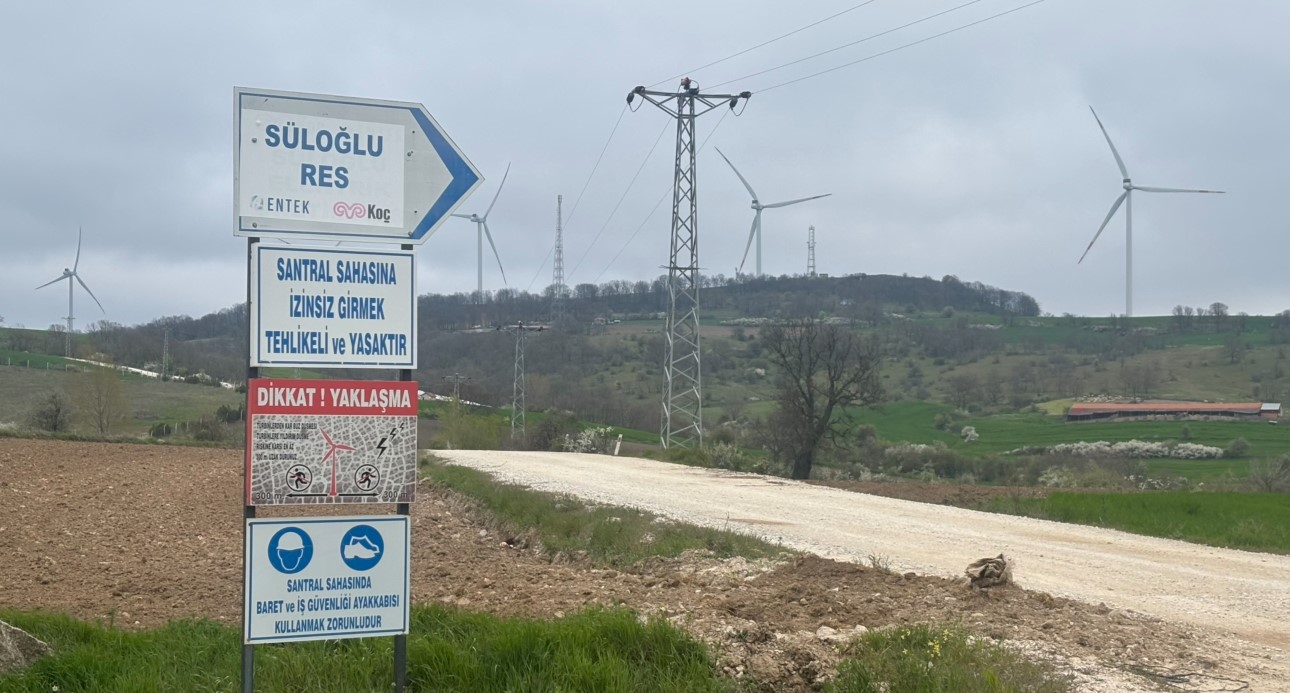 Sınır hattında rüzgar türbini parçalandı: Şiddetli rüzgar köyde paniğe yol açtı 8 sinir hattinda ruzgar turbini parcalandi siddetli ruzgar koyde panige yol acti 4 ceTnP7Mp