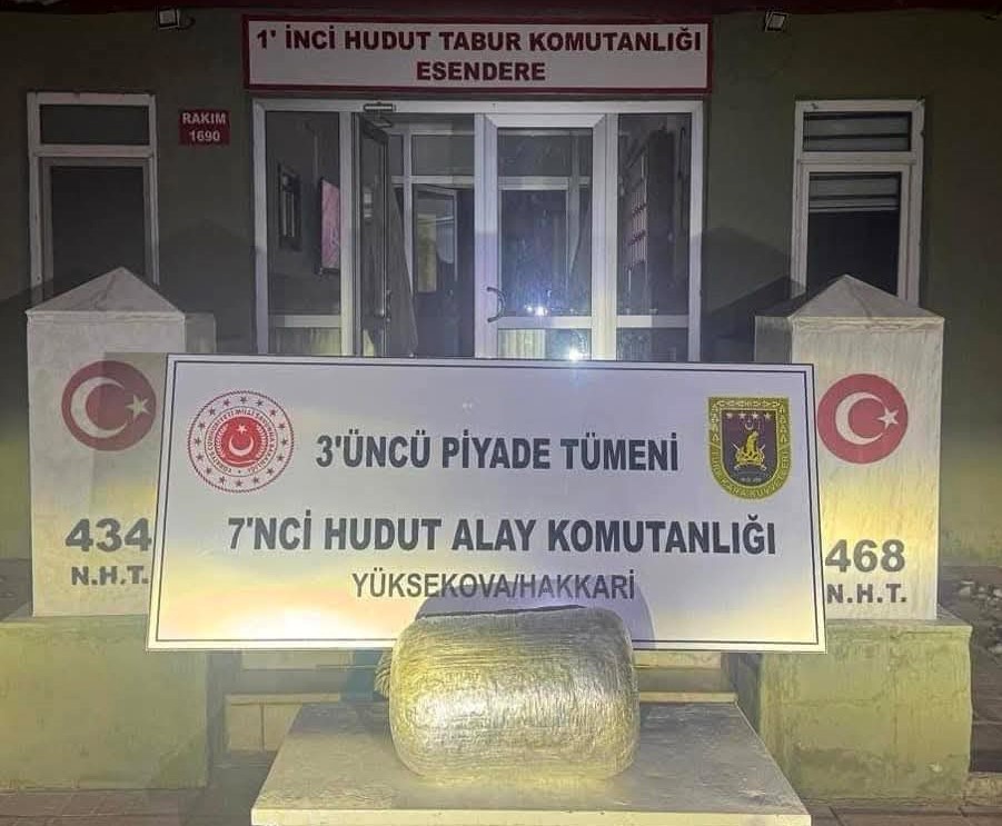 sinirda 5 kilo 842 gram uyusturucu ele gecirildi 0 MdECmlSG