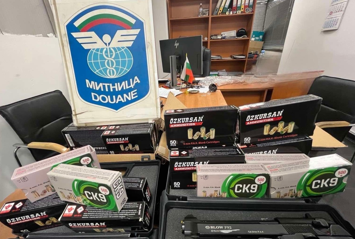 sinirda cok sayida kacak silah ve mermi yakalandi 1 7lc2l9TG
