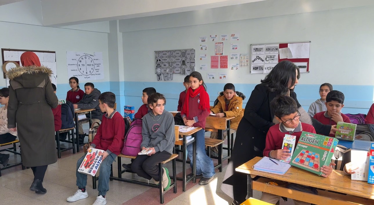 sinirdaki ogrencilere akil ve zeka oyunlari destegi 1 ecBzOZrb