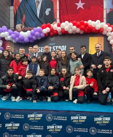 sinop-sehir-stadinin-acilisi-yapildi-DqJ1PfRm.jpg