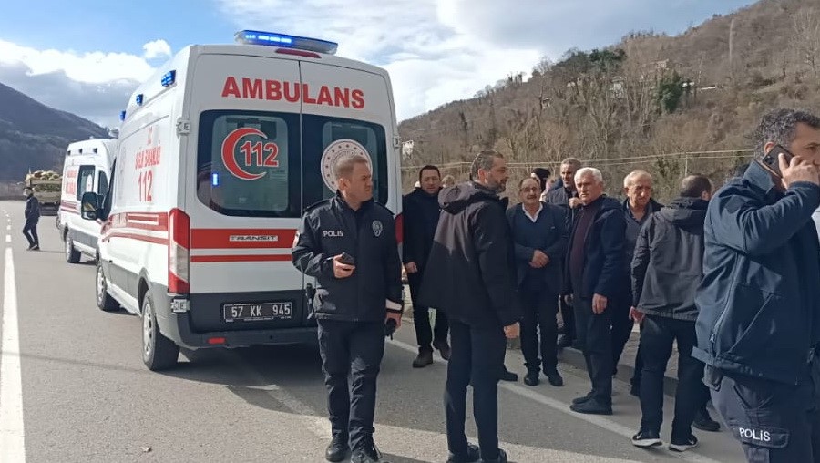 sinopta firtina asma kopruyu devirdi 2 yarali 2 8wN2ejCH