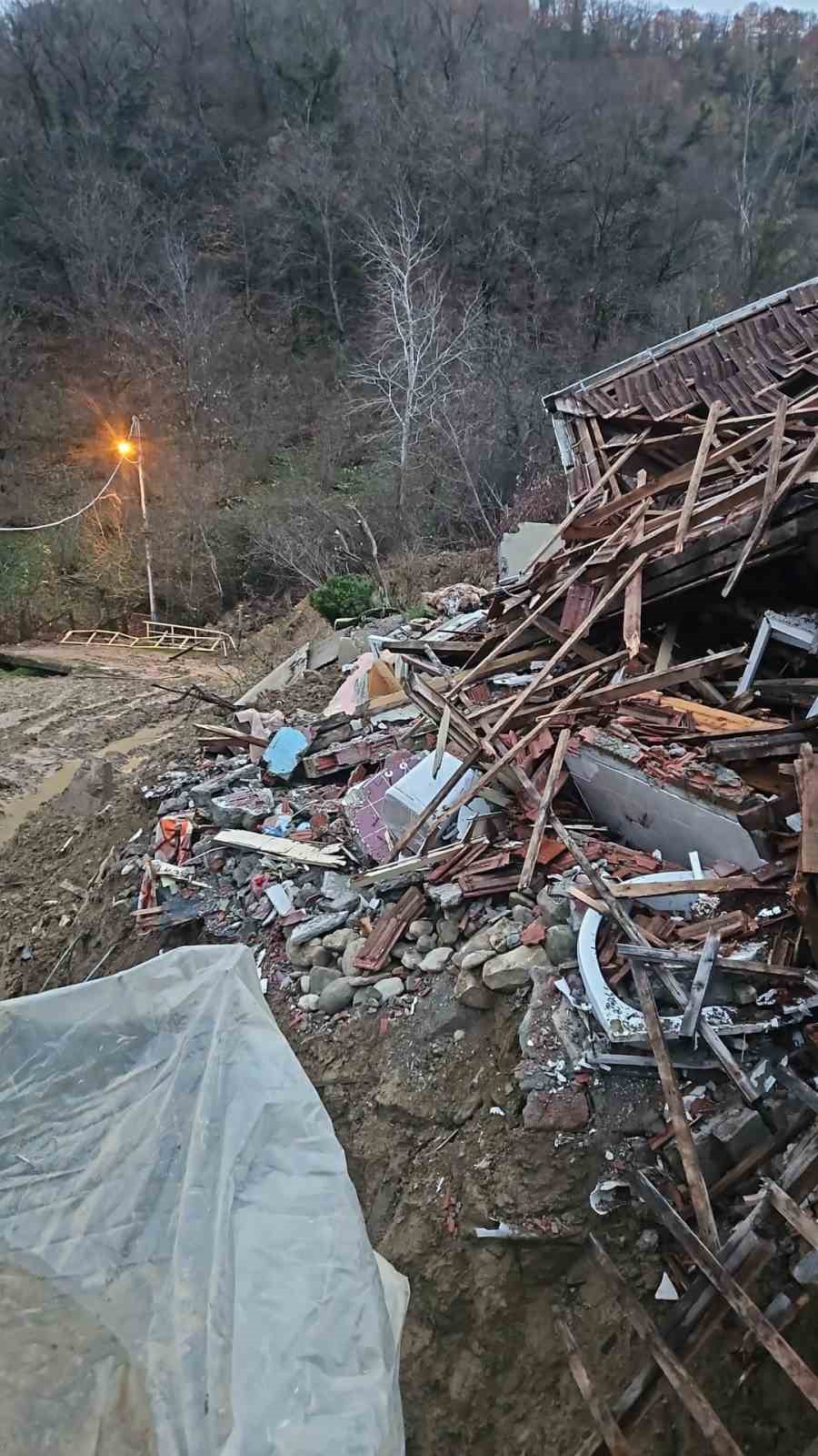 sinopta heyelan magdurlari cozum bekliyor 4 c4tI5dp7