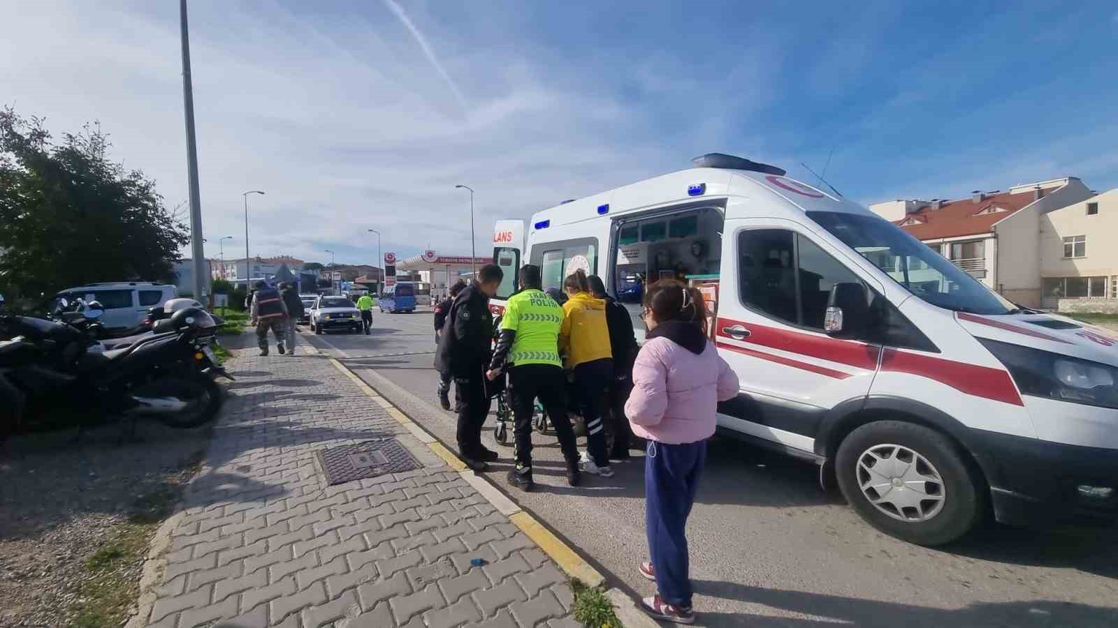 sinopta motosiklet devrildi 1 yarali 1 VaVjtGFL
