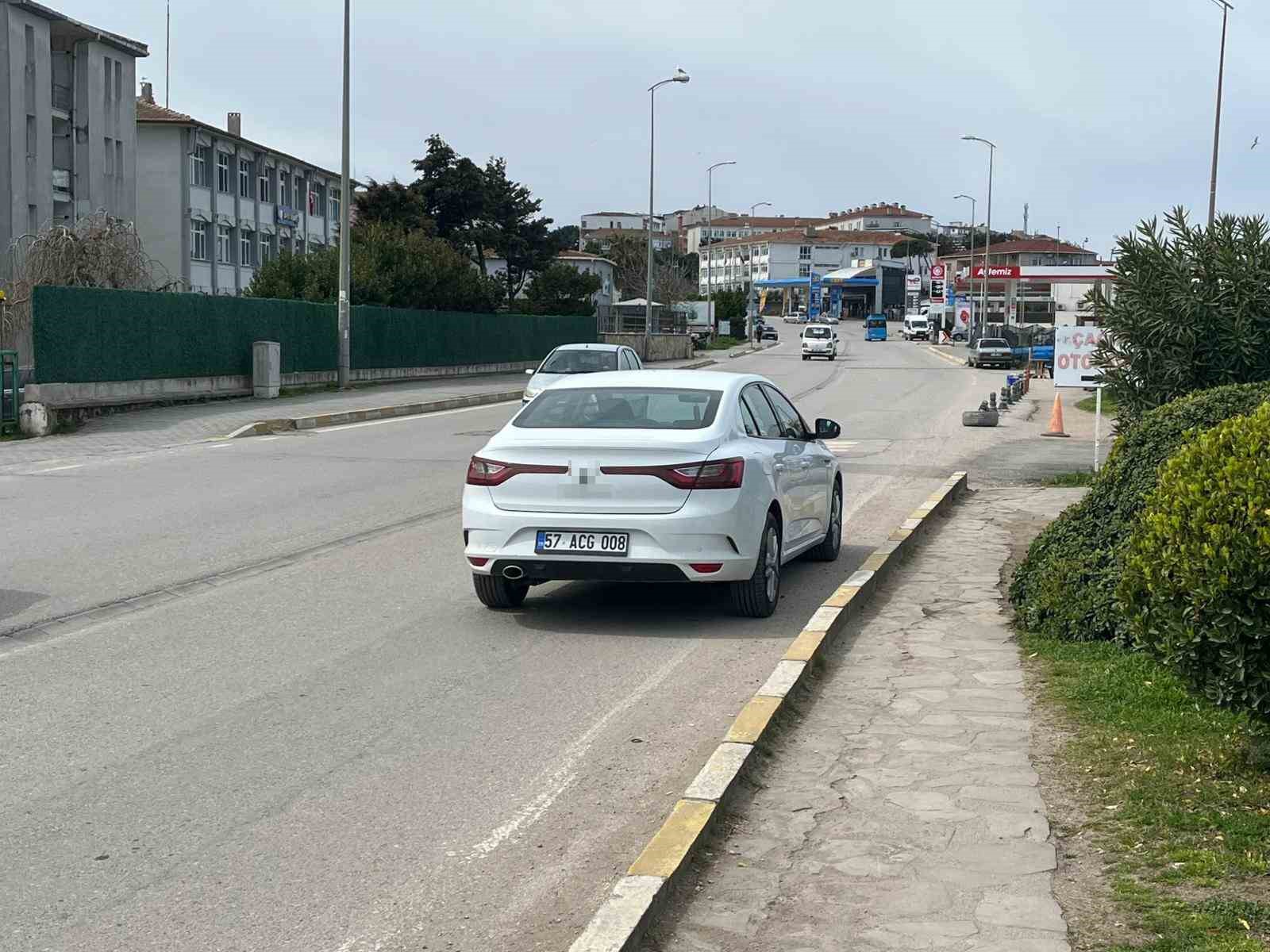 sinopta otomobil ile motosiklet carpisti 2 yarali 2 sTYZWagT