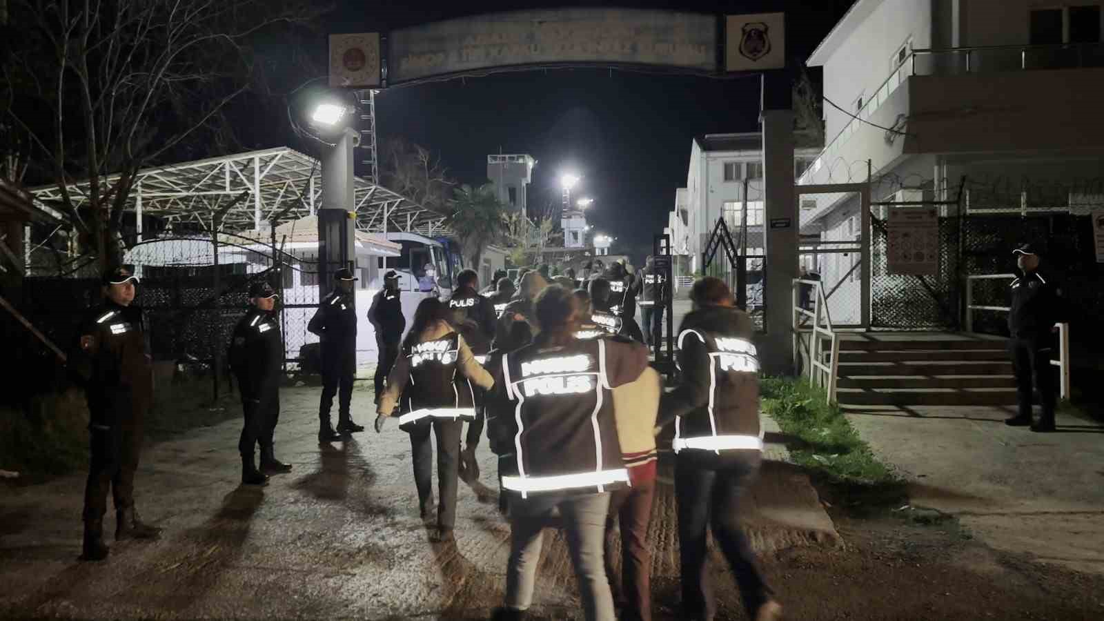sinopta zehir tacirlerine agir darbe 10 tutuklama 1 CRs78I6y