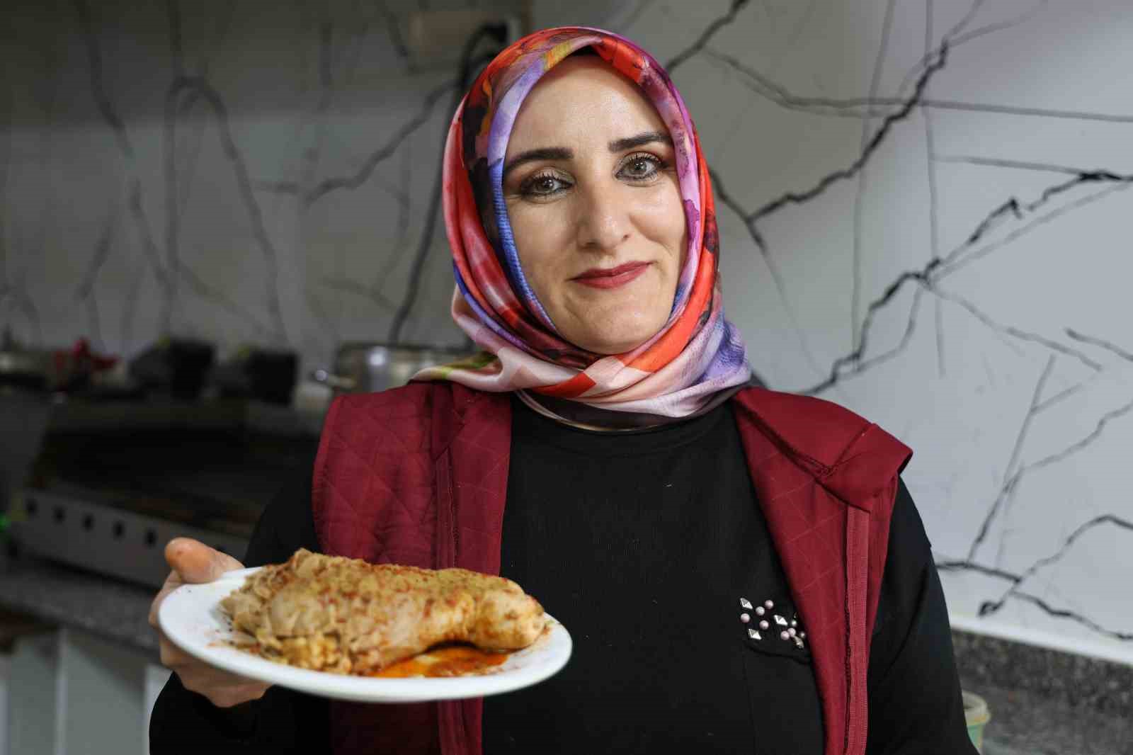 sirdan ve mumbar yapip pazarlarda satti simdi kendi dukkaninin patronu oldu 0