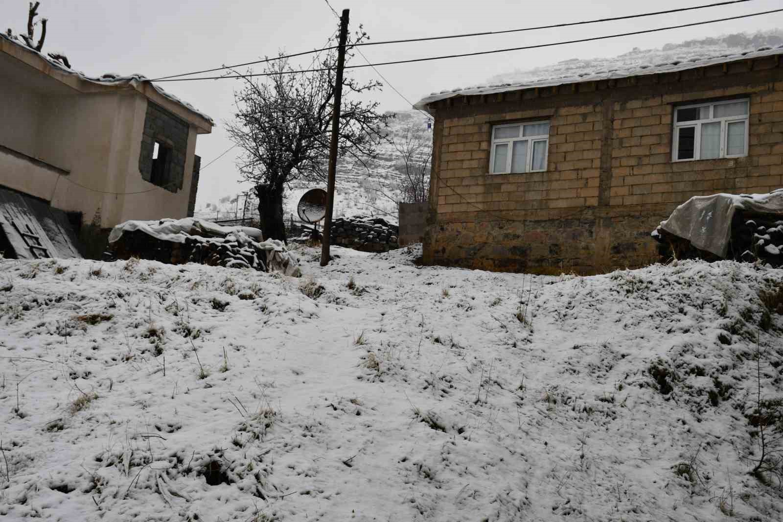 sirnak beyaza burundu kar kalinligi 1 metreyi gecti 1 R9wtt3Pd