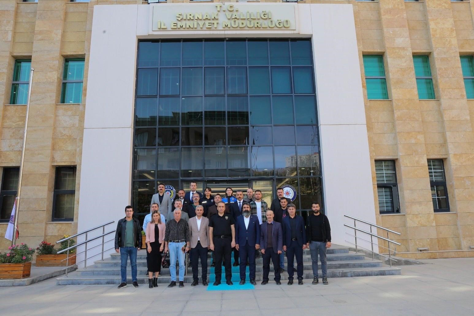 Şırnak Emniyet Müdürü Sazak, "Asayiş olayları ile anılmayacak, en huzurlu şehir olacağız" 5 sirnak emniyet muduru sazak asayis olaylari ile anilmayacak en huzurlu sehir olacagiz 1 55nw6Ihn