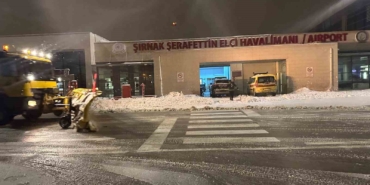 sirnak-havalimaninda-4-ucak-seferi-iptal-edildi-lFYtNQVj.jpg
