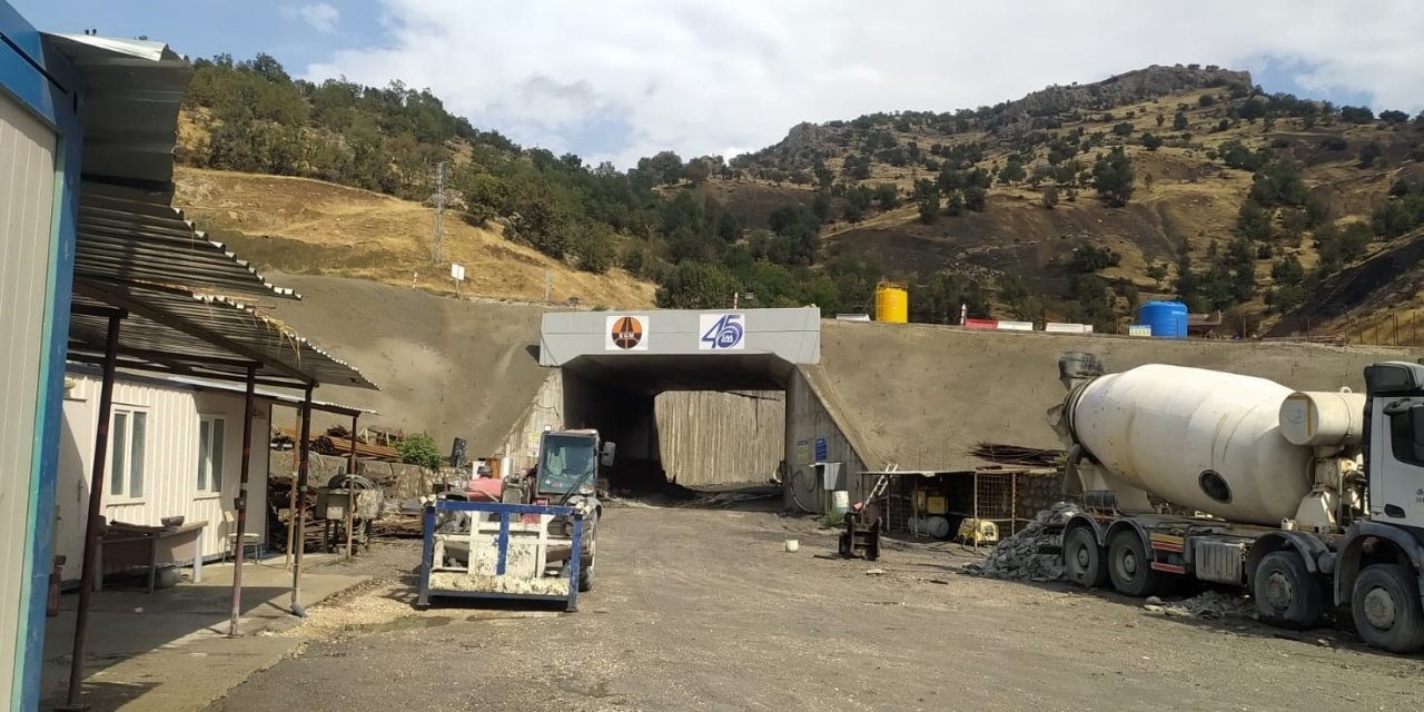 sirnak van yolunda calismalar hizlandi 0 ZNcYFYrk