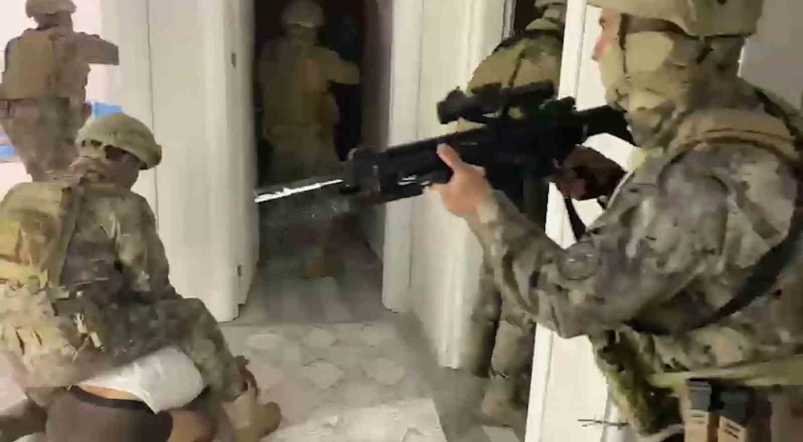 sirnak ve mersinde uyusturucu saticilarina operasyon 14 gozalti 4 3SZIE5Rb