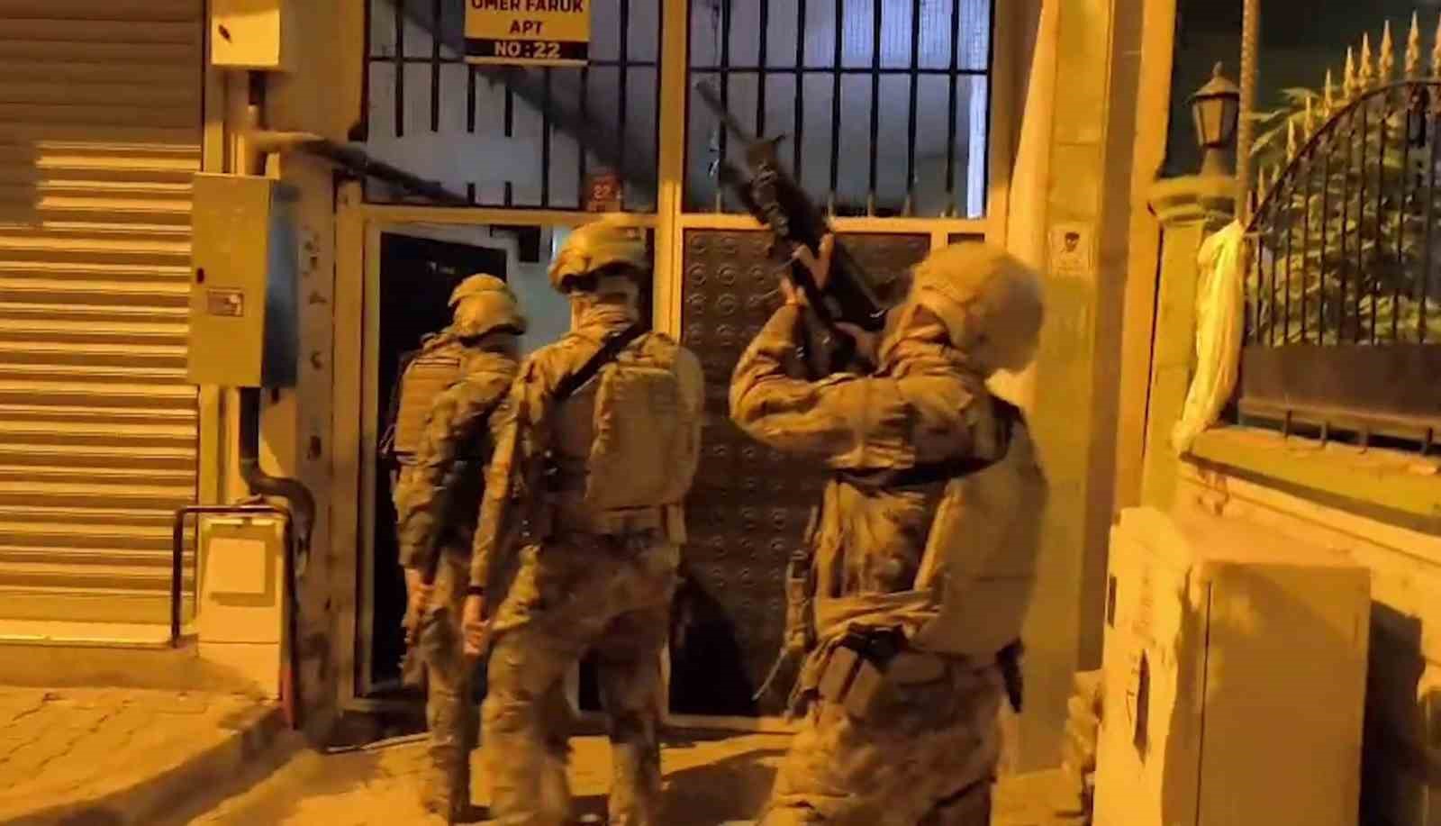 sirnak ve mersinde uyusturucu saticilarina operasyon 14 gozalti 6 MAQ1hwry