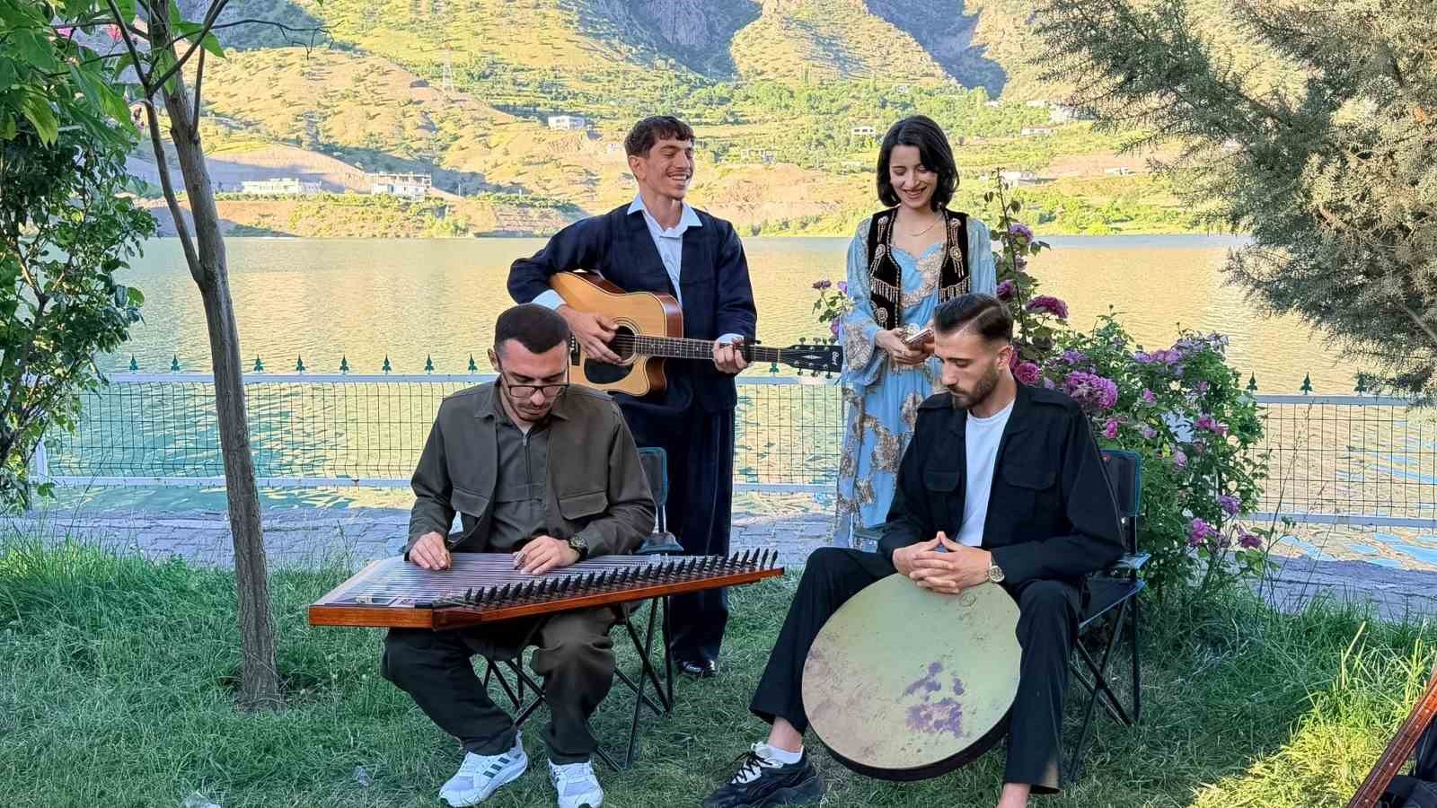sirnak yaylalarinda artik silah sesi degil muzik sesleri duyuluyor 0