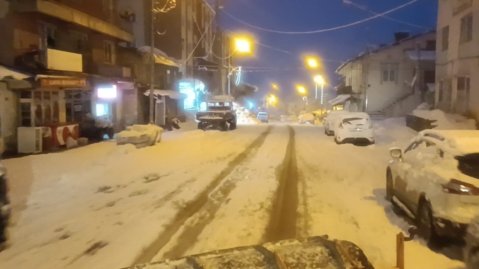 sirnak yoluna cig dustu karla kapli yollar acildi 1 UK4rqeNy