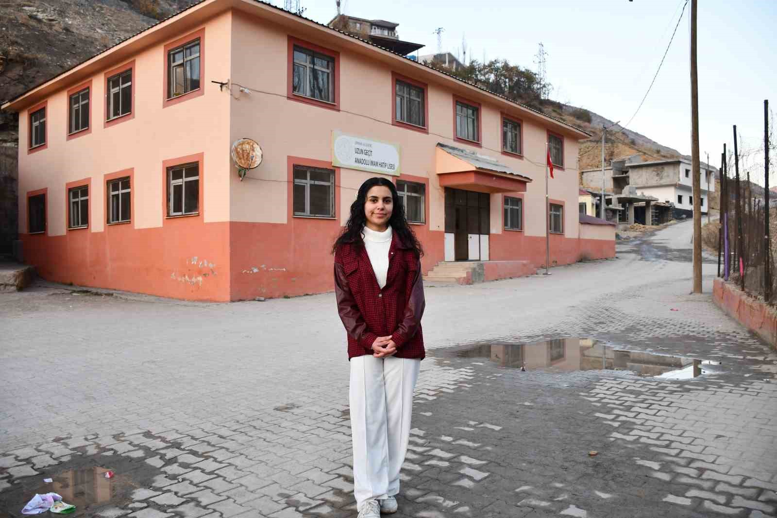 Şırnaklı öğrencilerden Filistin’e şiirli destek 4 sirnakli ogrencilerden filistine siirli destek 0 XbuC77Av