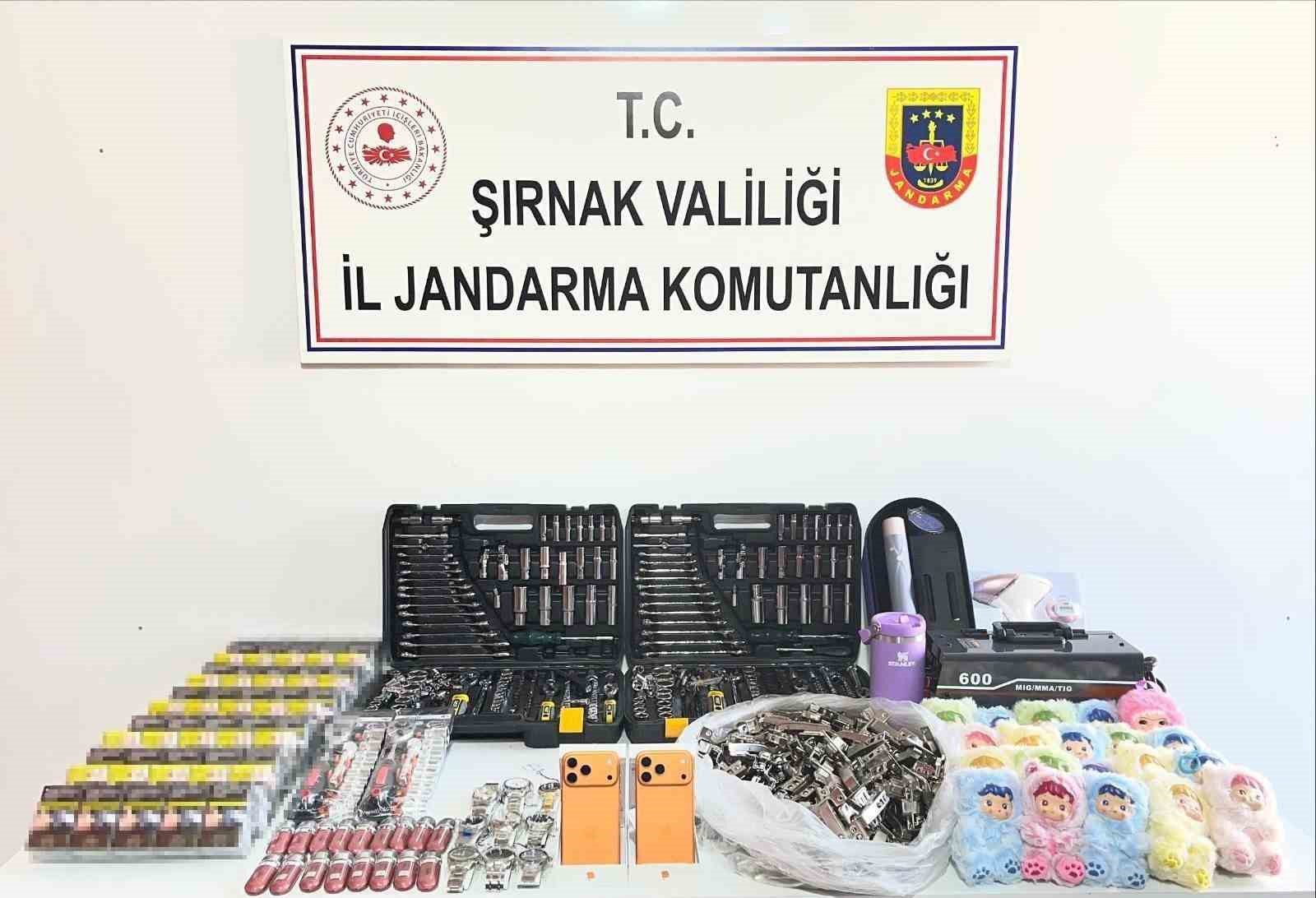 sirnakta 14 milyon liralik kacakciliga 2 tutuklama 5 pXlRBj9N