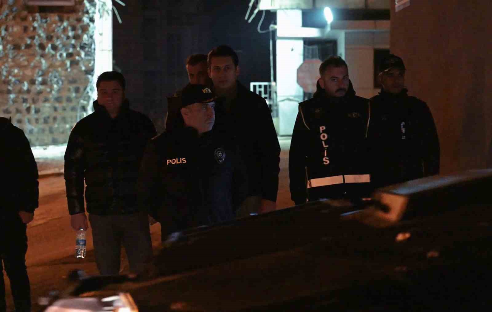 sirnakta 2 milyon 630 bin liralik kacak urun ele gecirildi 11 gozalti 3 rHyzkVMZ