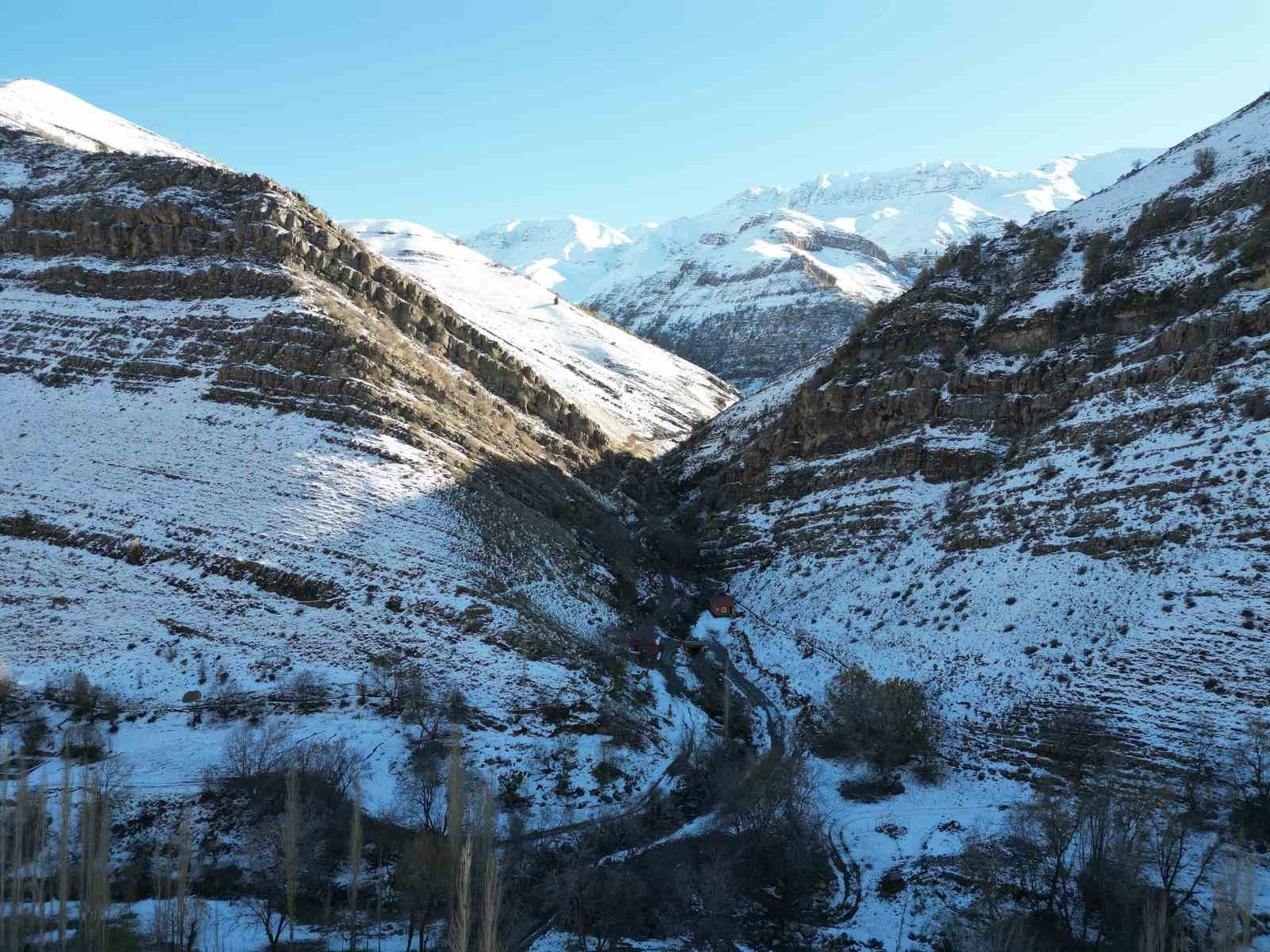 sirnakta 3 bin rakimli karli daglar mest etti 2 9TGViN2v