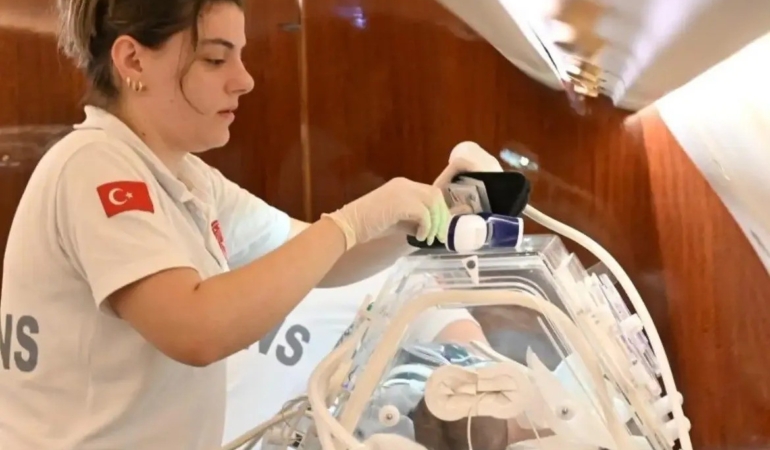 sirnakta-4-aylik-kalp-hastasi-bebek-ambulans-ucakla-istanbula-sevk-edildi-iFvLQTtm.jpg