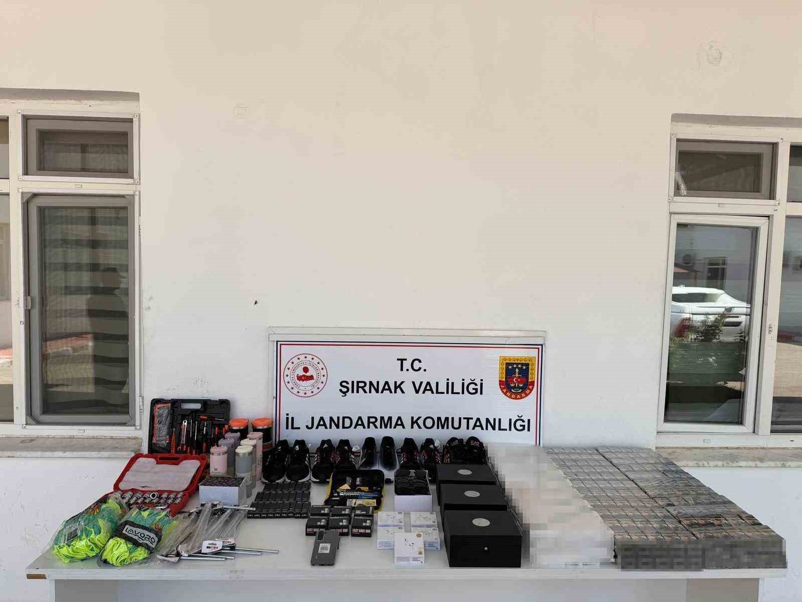 sirnakta 9 milyon liralik kacak urun ele gecirildi 1 ZhBfbYqI