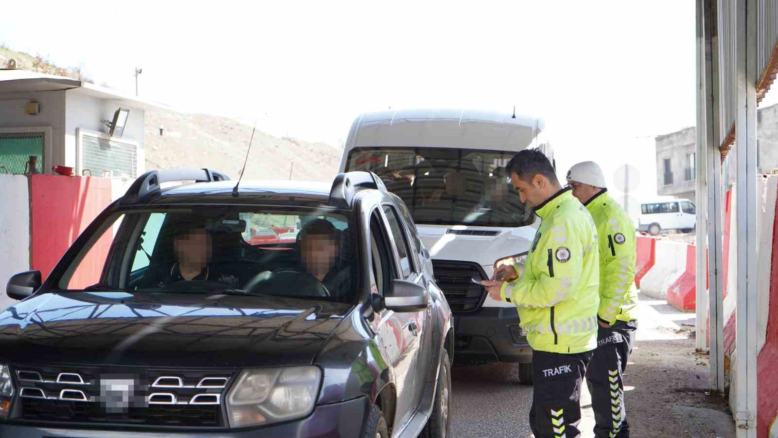 sirnakta agir trafik bilancosu 3 ayda 4 can kaybi 338 yarali 2 6VkjYhhf