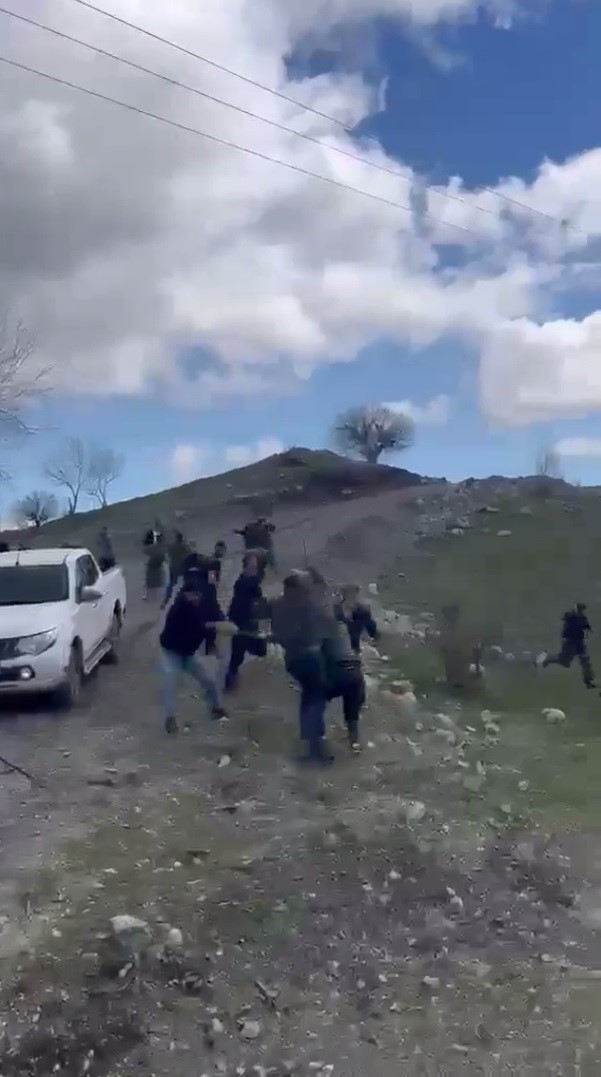 sirnakta arazi kavgasinda 3 tutuklama 1 AyE7QDjH