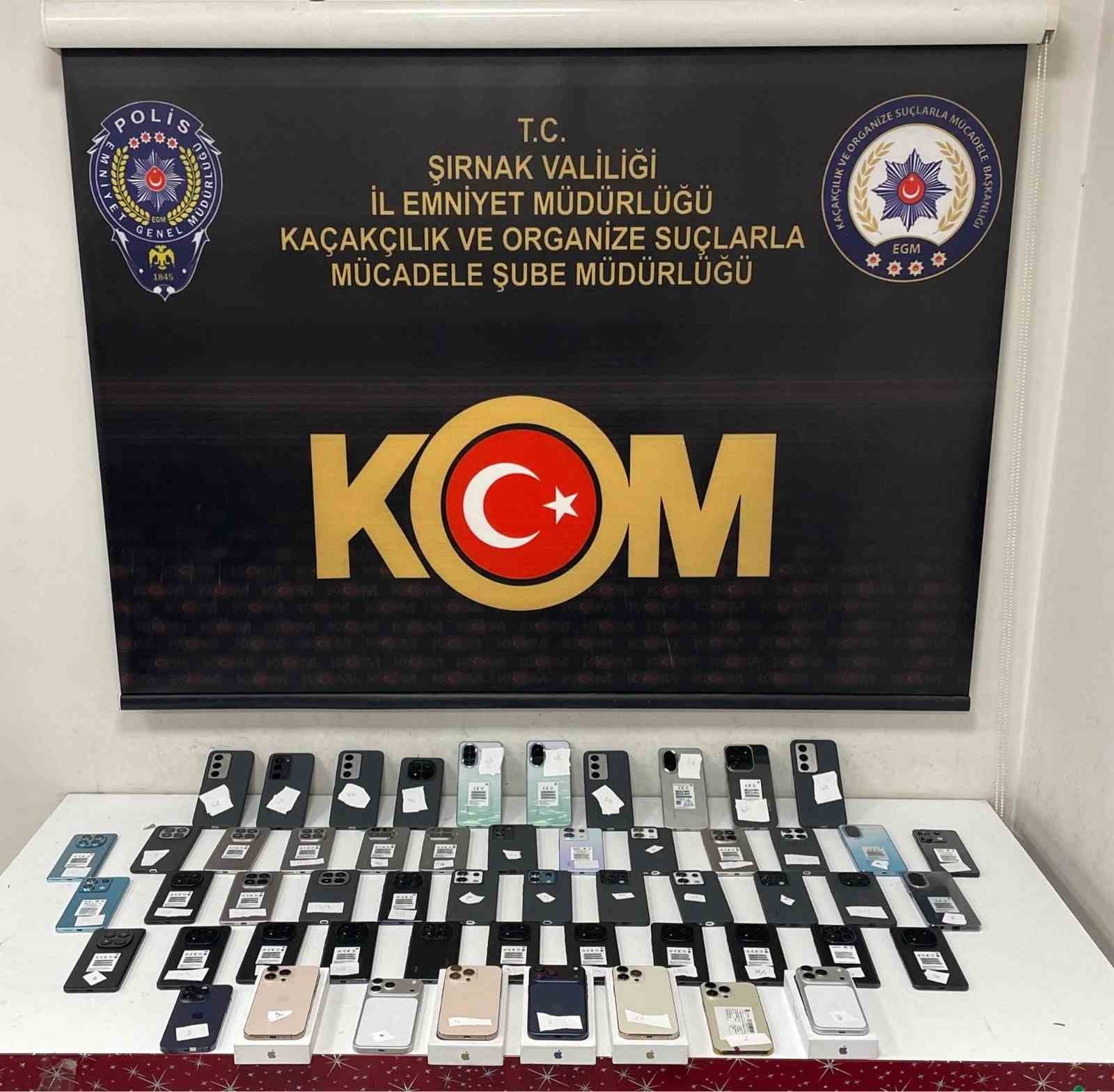 Şırnak’ta asayiş, narkotik ve kaçakçılık operasyonlarında 10 tutuklama 8 sirnakta asayis narkotik ve kacakcilik operasyonlarinda 10 tutuklama 4 XlspDwH2