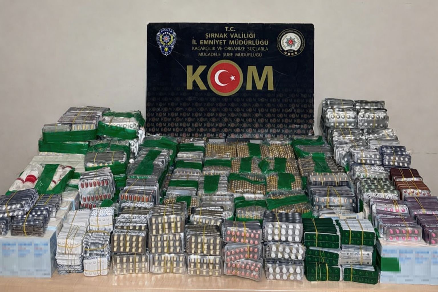 Şırnak’ta asayiş, narkotik ve kaçakçılık operasyonlarında 4 tutuklama 6 sirnakta asayis narkotik ve kacakcilik operasyonlarinda 4 tutuklama 2 HrDpv2KL