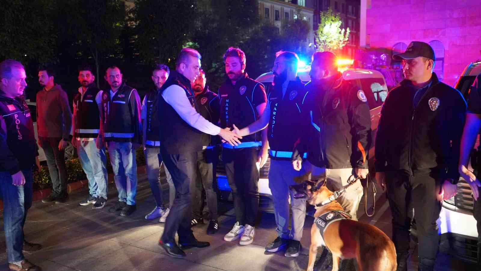 Şırnak’ta bayram alarmı: Bin 800 polisle "Huzur Şırnak" uygulaması 6 sirnakta bayram alarmi bin 800 polisle huzur sirnak uygulamasi 2 YIrPiNlw