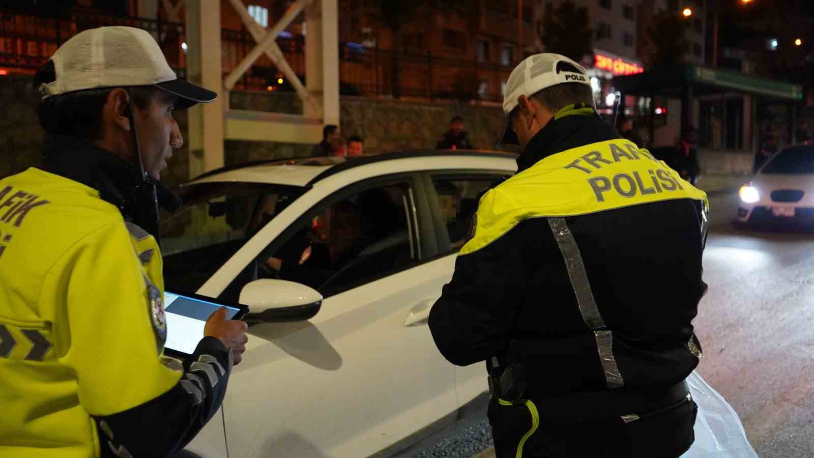 Şırnak’ta bayram alarmı: Bin 800 polisle "Huzur Şırnak" uygulaması 10 sirnakta bayram alarmi bin 800 polisle huzur sirnak uygulamasi 6 8zQEYYav