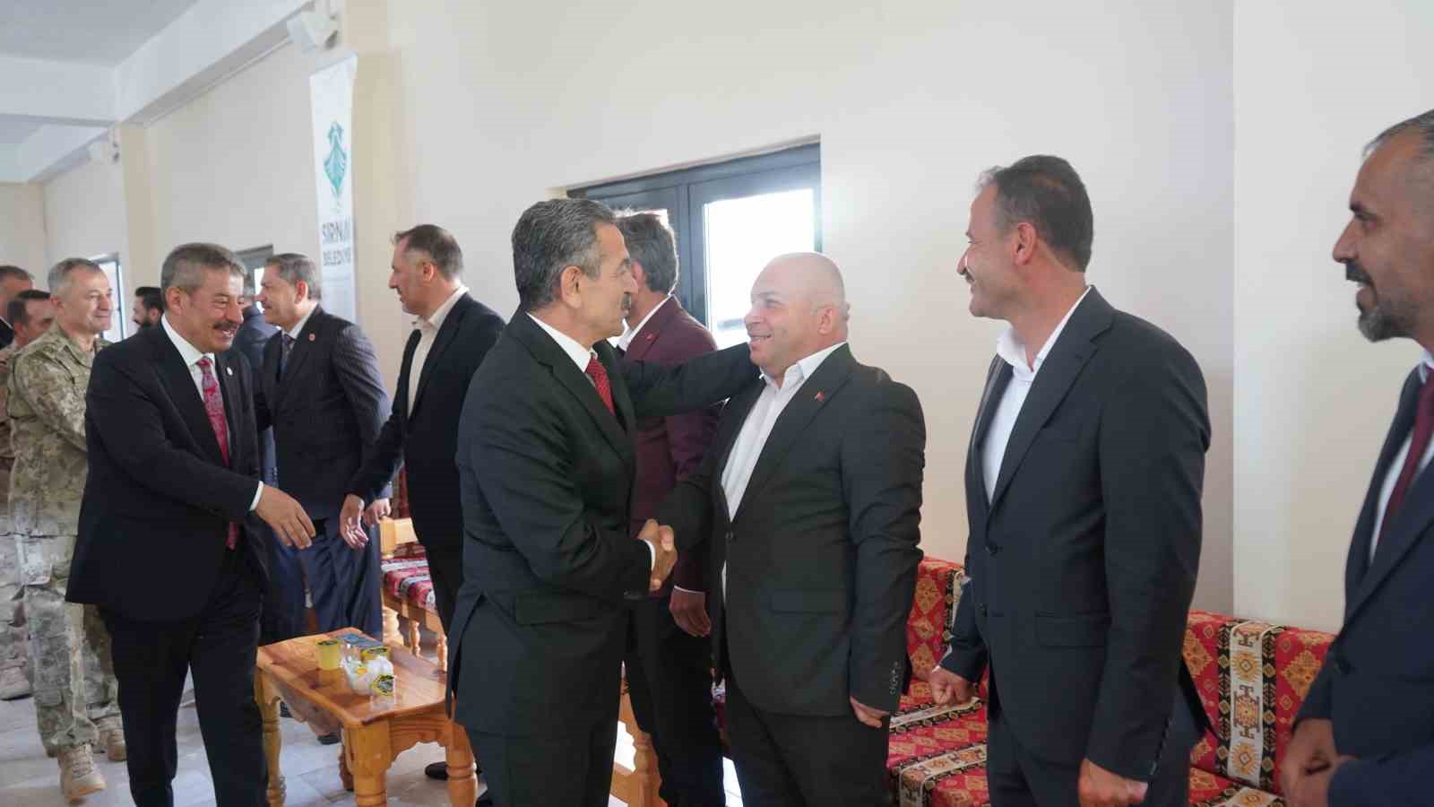 sirnakta bayramlasmada birlik mesaji bereketli hilalin parlayan yildiziyiz 3 QpDY46P1