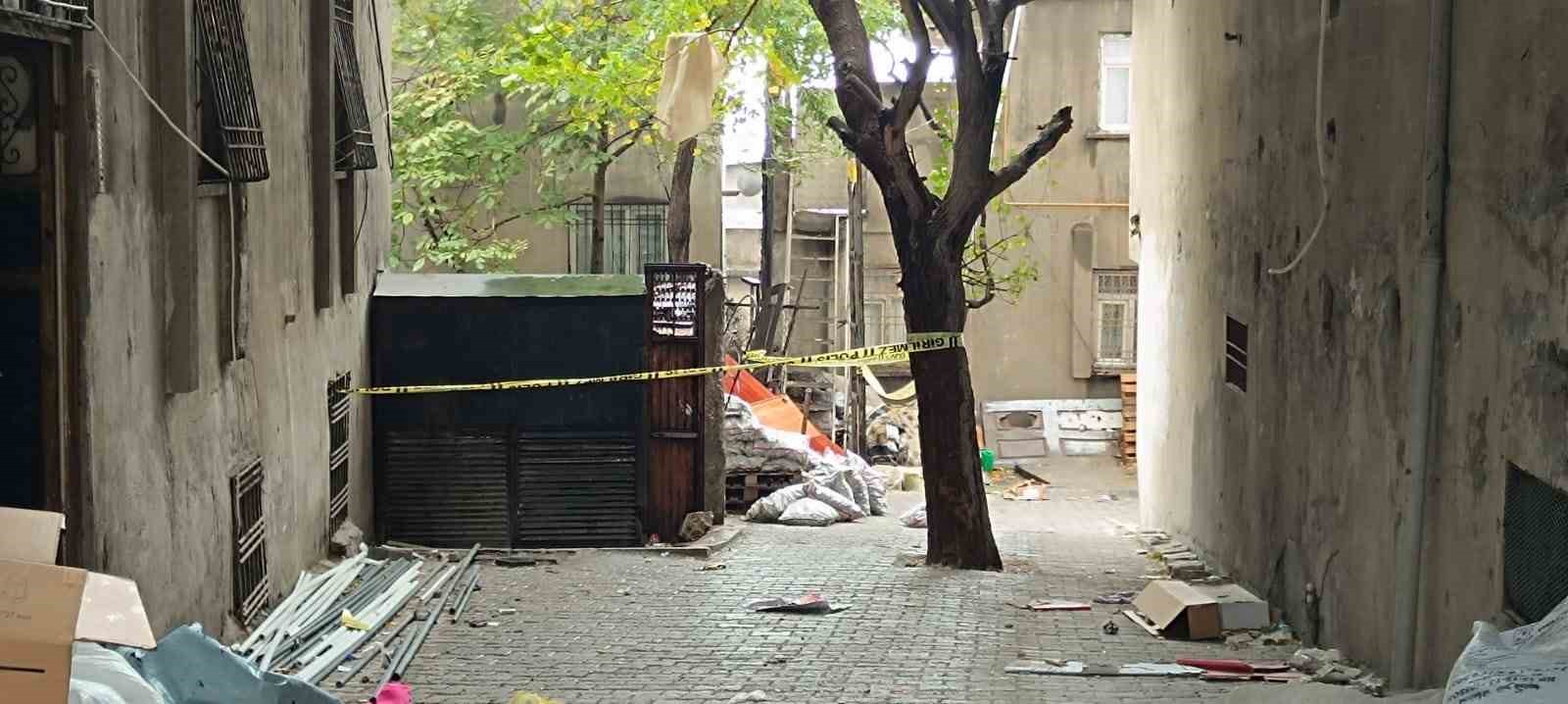 sirnakta bir kisi tartistigi sahsi baltayla oldurdu 0 wF5htR4X