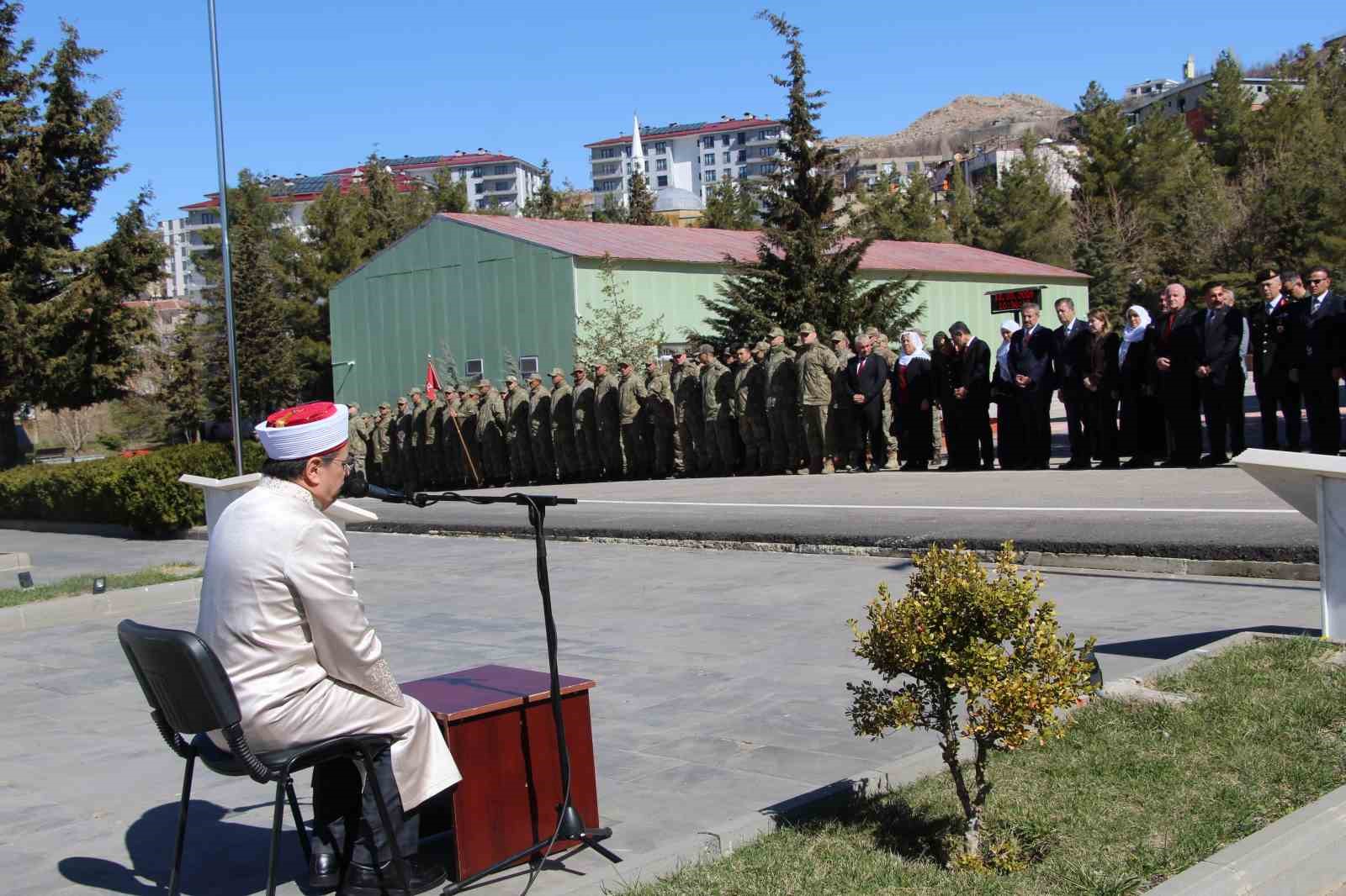 sirnakta canakkale zaferi ve sehitleri anildi 4