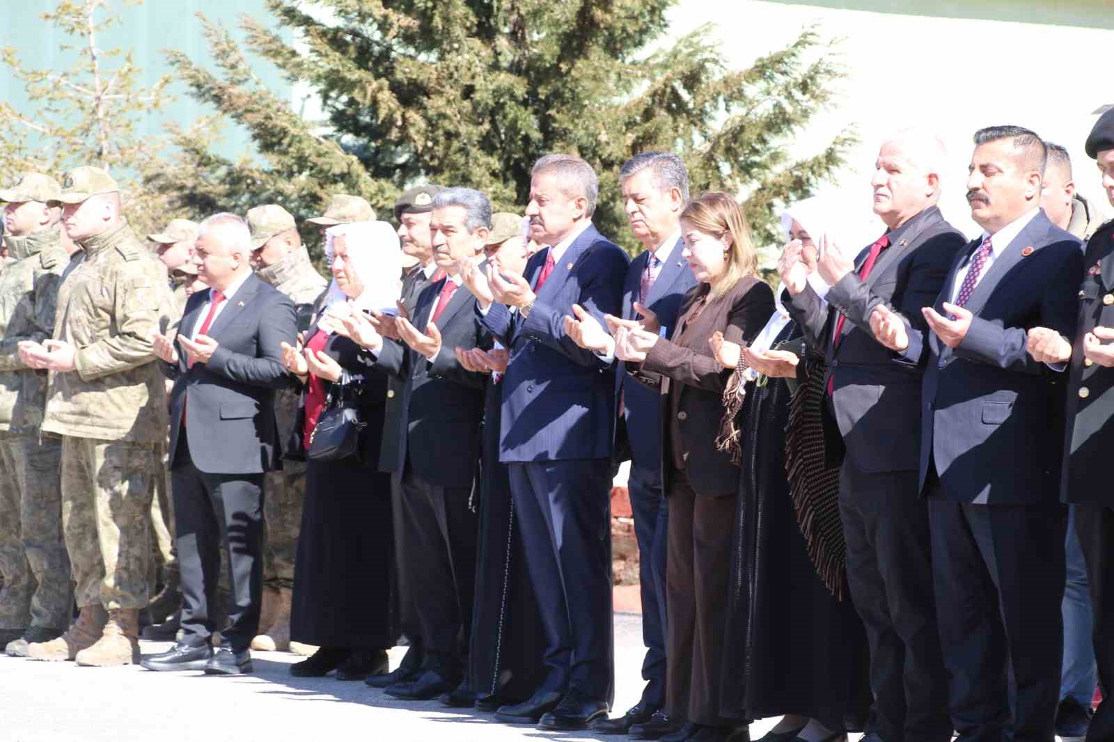 sirnakta canakkale zaferi ve sehitleri anildi 5 FfaPdfFY