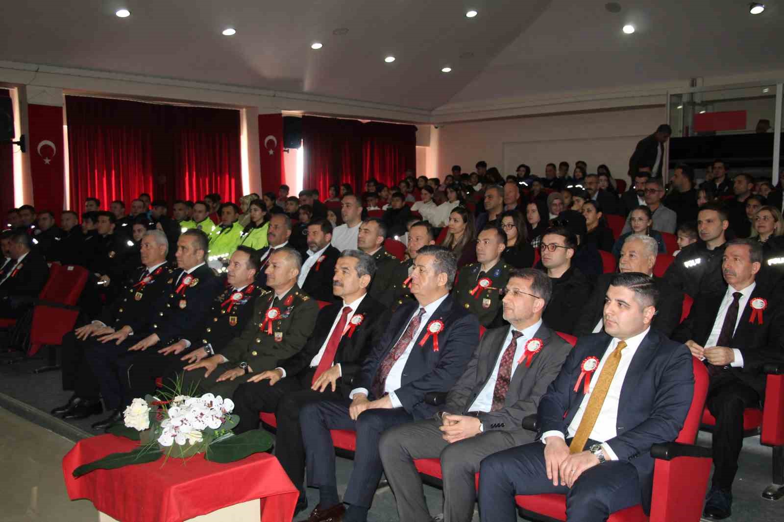 sirnakta canakkale zaferi ve sehitleri anildi 7 prfqMCiw