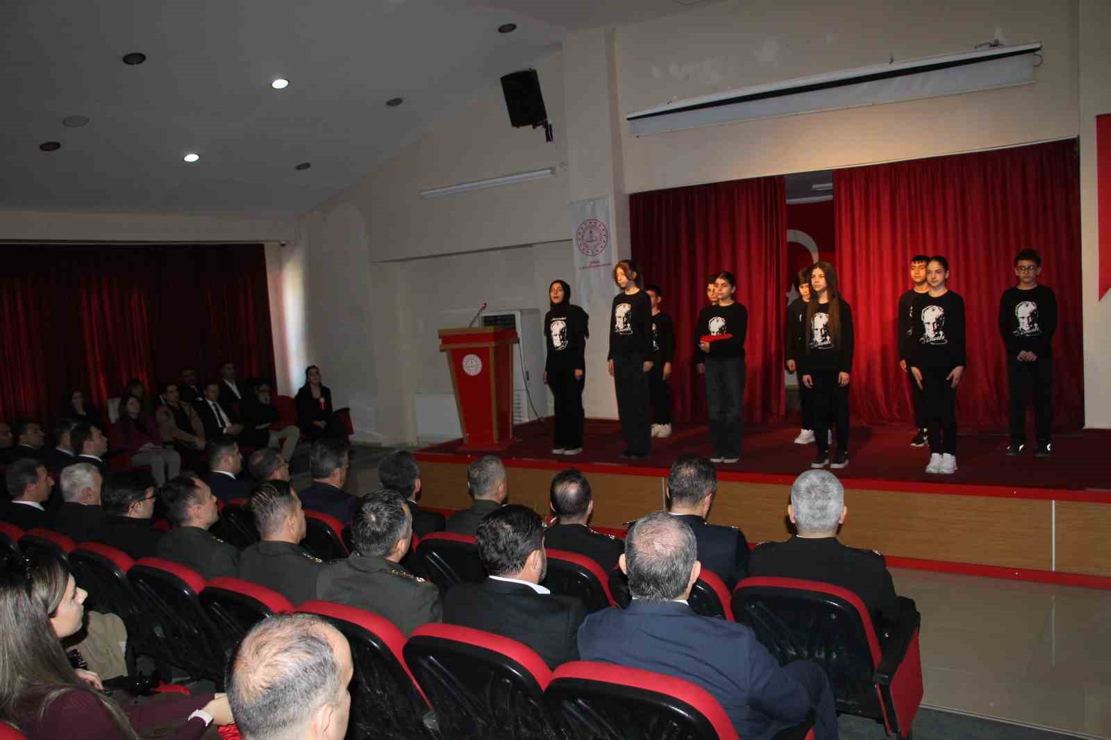 sirnakta canakkale zaferi ve sehitleri anildi 9 lB4Qmagf