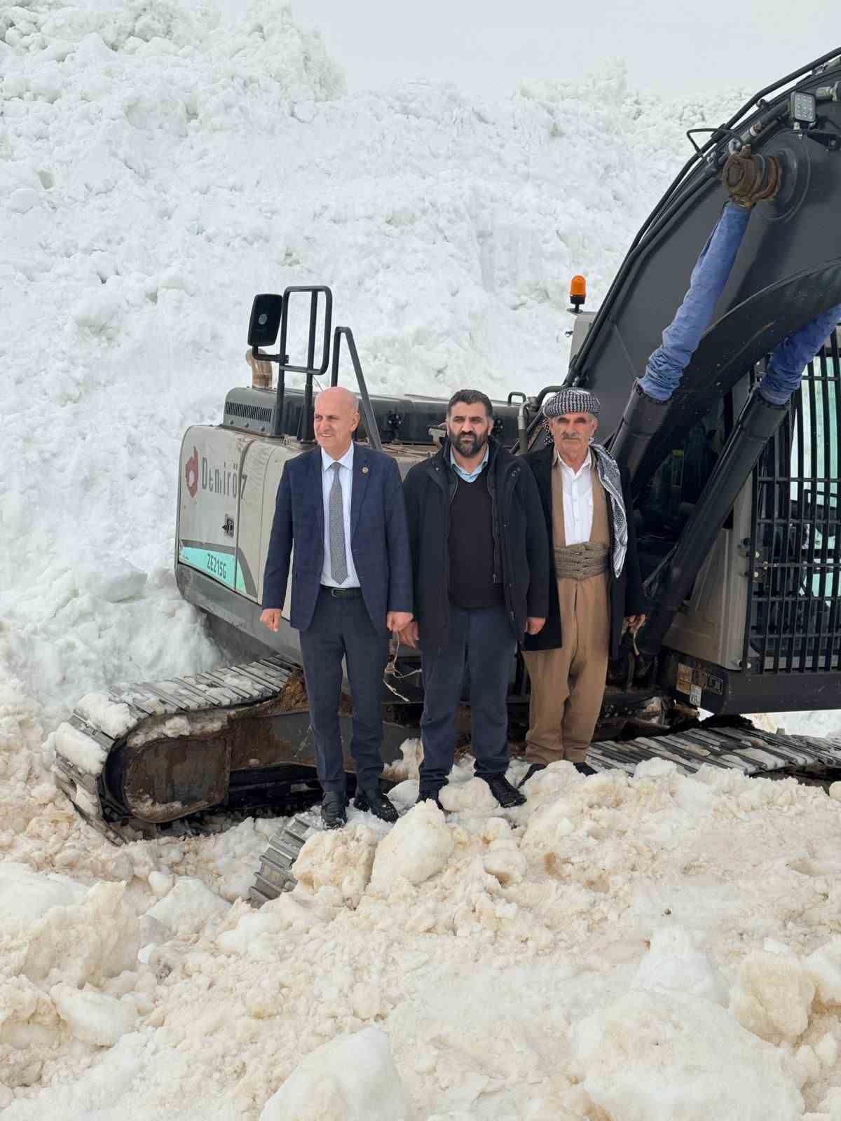 sirnakta cig dusen yolu acmak icin ekipler seferber oluyor 6 alUMh7Uf