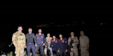 sirnakta-dagda-mahsur-kalan-2-muhendis-askeri-helikopterle-kurtarildi-B3s5Bwe7.jpg