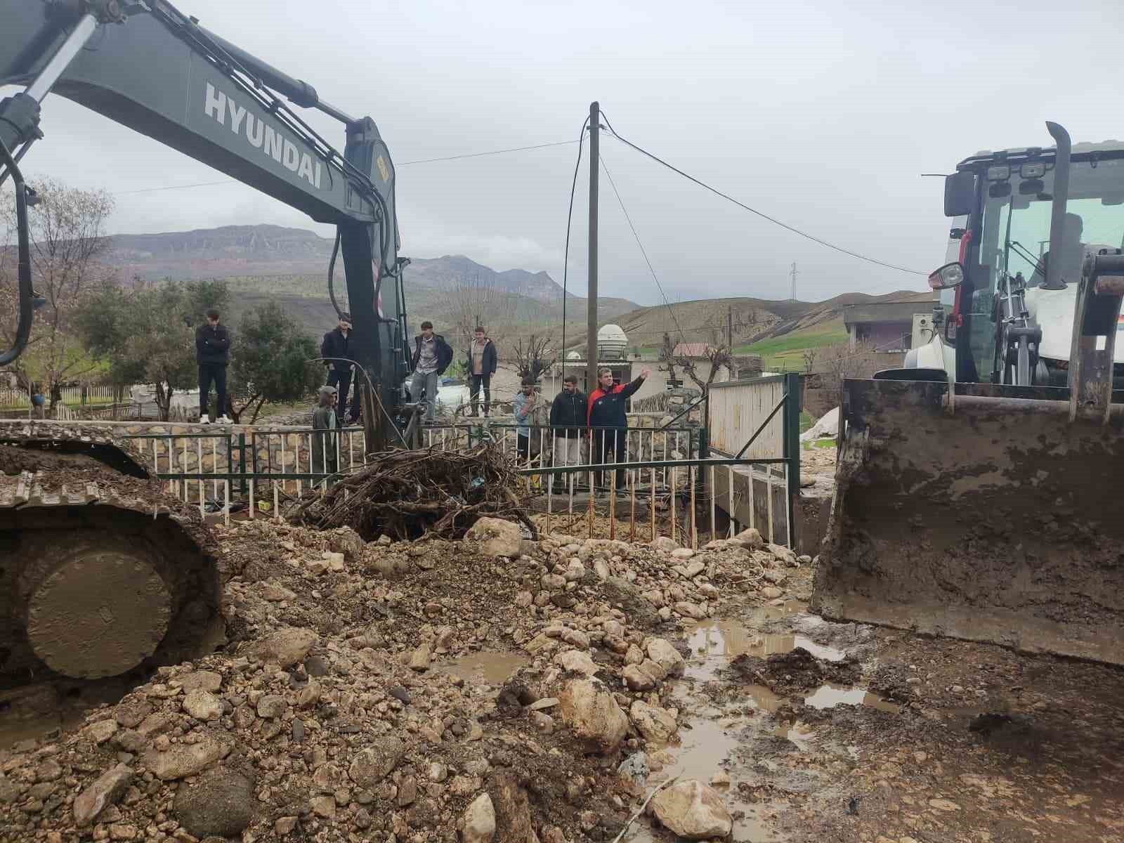sirnakta dereler tasti cok sayida konut ve ahir zarar gordu 9 4qkYpRlF