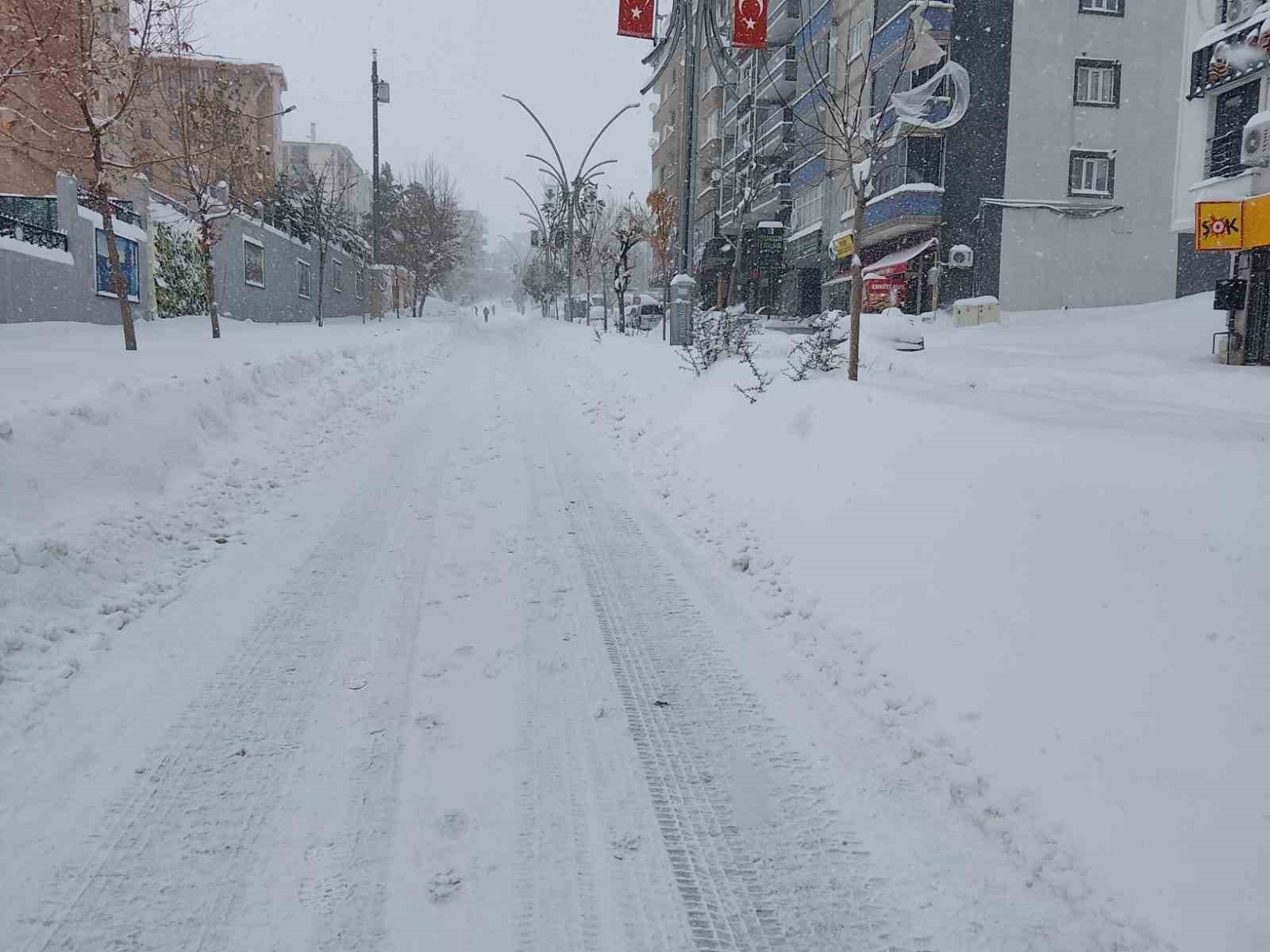 sirnakta egitime kar engeli 2 ocakta okullar tatil 0