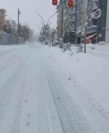 sirnakta-egitime-kar-engeli-2-ocakta-okullar-tatil-WKNJ3xtq.jpg