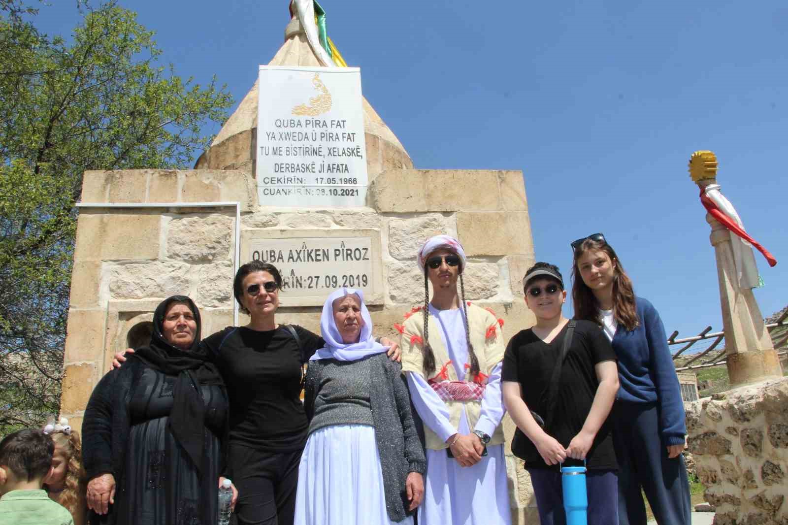 sirnakta ezidiler carsema sor bayramini festival havasinda kutladi 6 e1IPSU5V