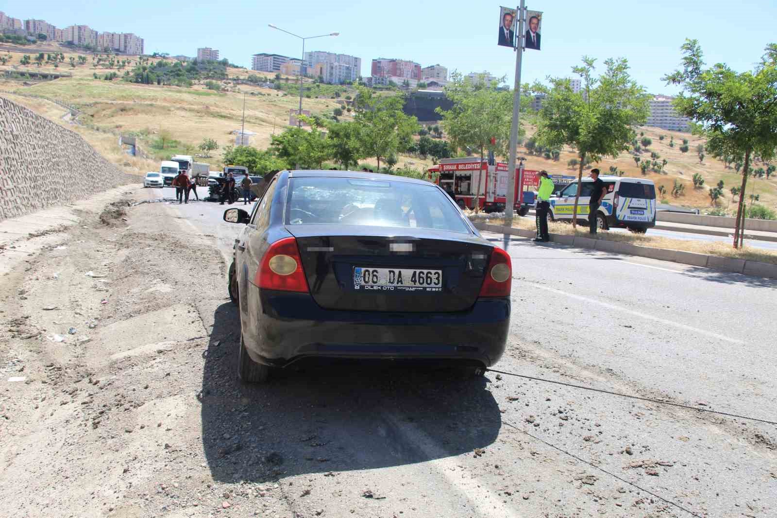sirnakta feci trafik kazasi ogretmen hayatini kaybetti 3 kisi yaralandi 1 5Mp4d9rk