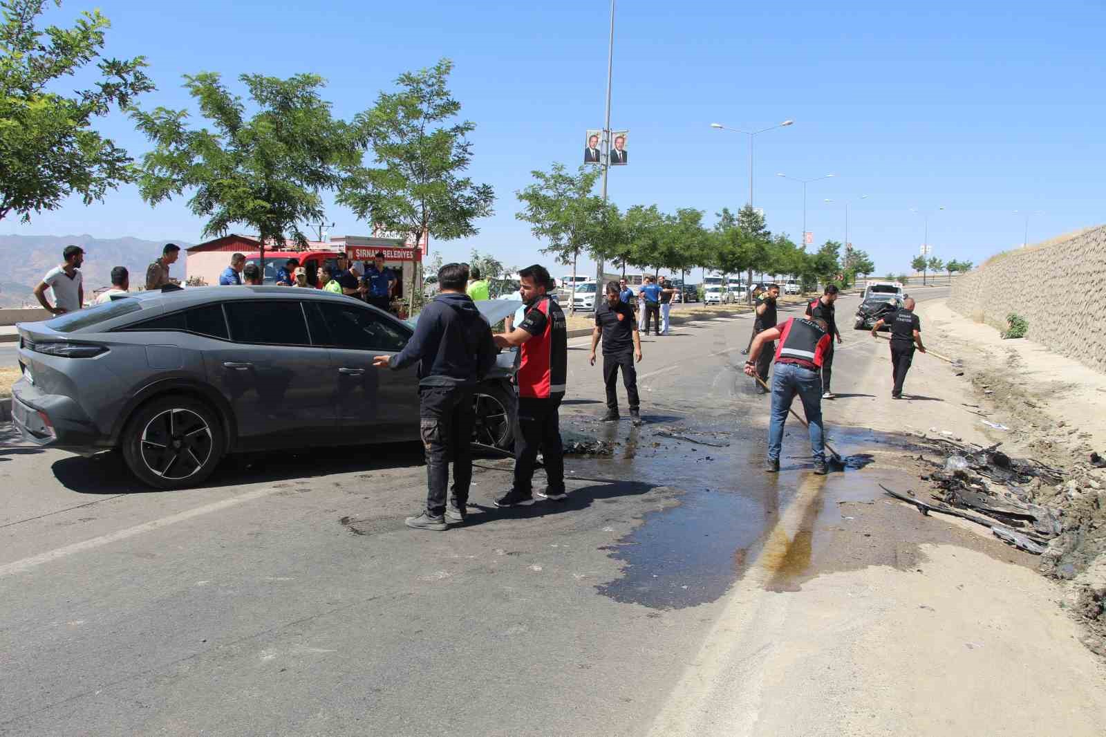 sirnakta feci trafik kazasi ogretmen hayatini kaybetti 3 kisi yaralandi 3 Szb4aHaz