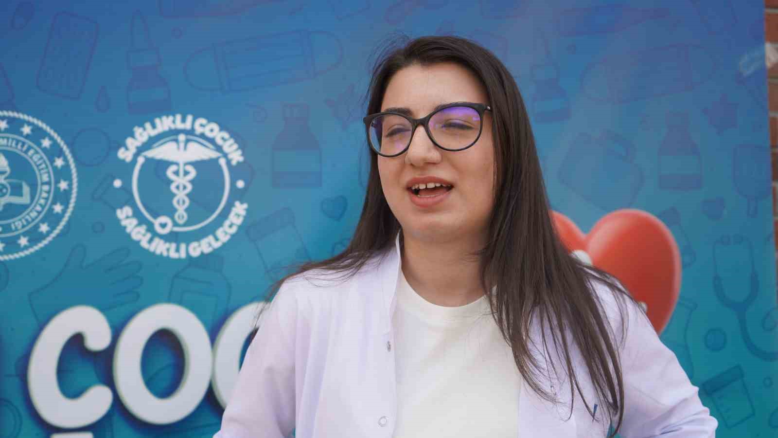 Şırnak’ta geleceğin sağlık elçileri yetişiyor 12 sirnakta gelecegin saglik elcileri yetisiyor 8 cA7PGknp