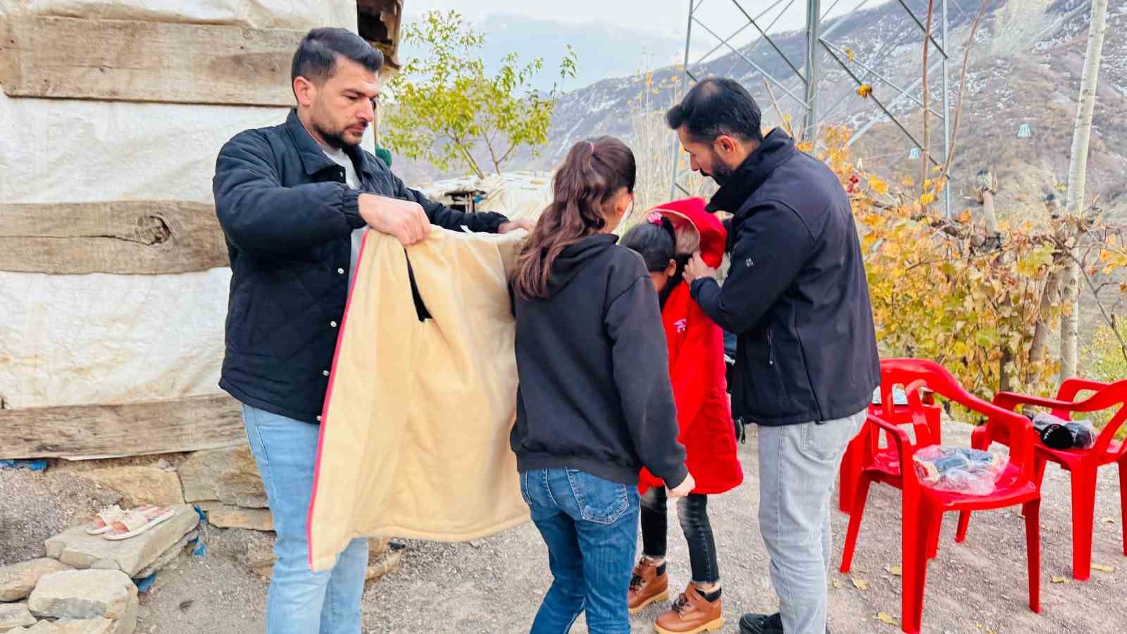 Şırnak’ta gönüllere dokunan hareket 4 sirnakta gonullere dokunan hareket 0 GZfIfKNp
