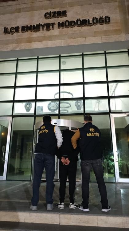 Şırnak’ta haklarında kesinleşmiş hapis cezası bulunan 2 kişi yakalandı 4 sirnakta haklarinda kesinlesmis hapis cezasi bulunan 2 kisi yakalandi 0 SAIfCaEP